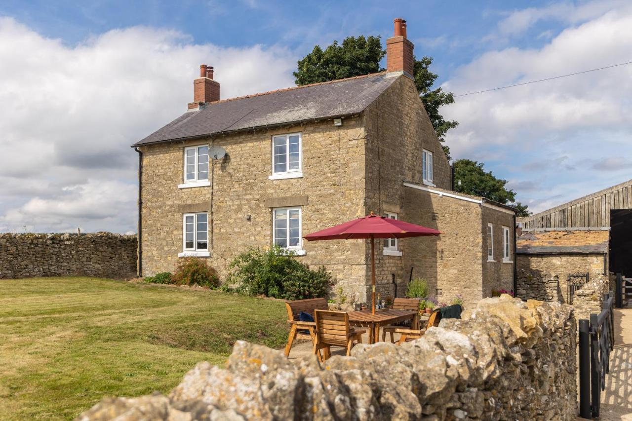 Luxury Farmhouse With Stunning Views And Hot Tub Ebberston Exterior foto